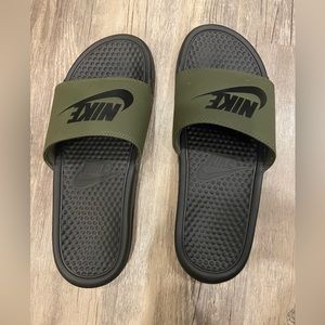 Nike Hunter Green/ Black Men’s Slides